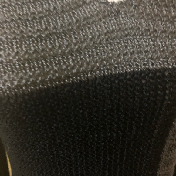 New Woman’s Marbel White/Gray/Black Sweater NWT - Picture 5 of 13